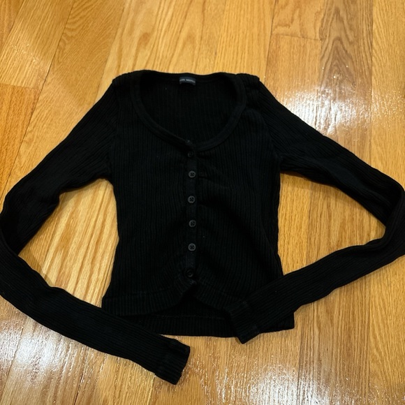 top - Picture 1 of 2